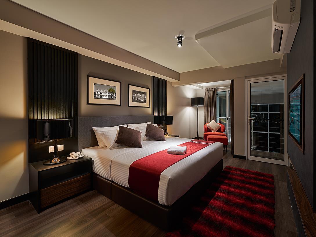 Maritime Luxury Suites George Town Exterior photo