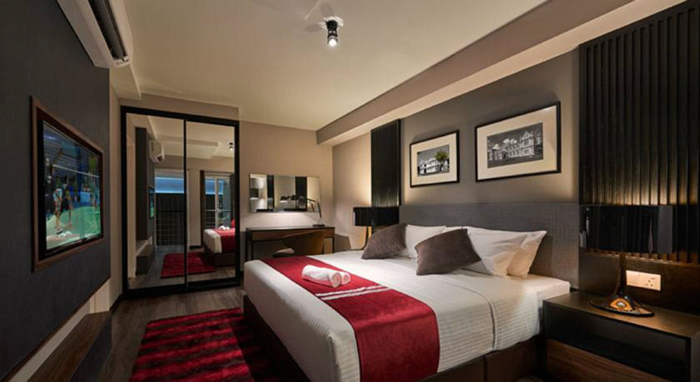 Maritime Luxury Suites George Town Exterior photo
